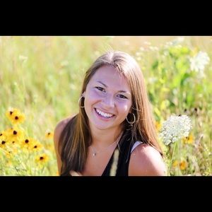 Meet your Posher, Emma